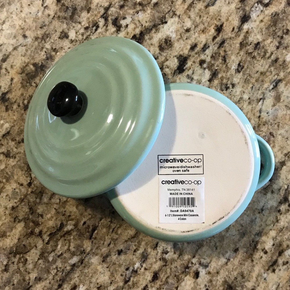 Mini Stoneware Baker - Picture 4 of 4